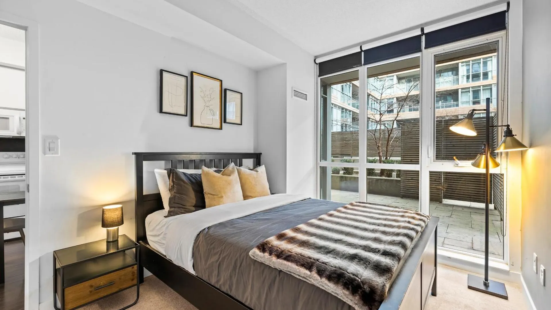 Charming 2Br Condo Near Cn Tower & Harbourfront Toronto